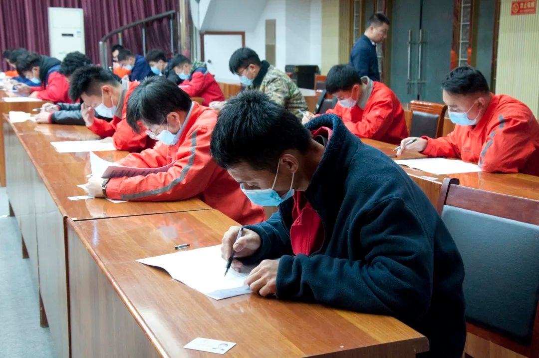 市能源集團(tuán)舉辦2020年淄博市燃?xì)獍踩珣?yīng)急搶險(xiǎn)演練理論知識(shí)考試(圖2)