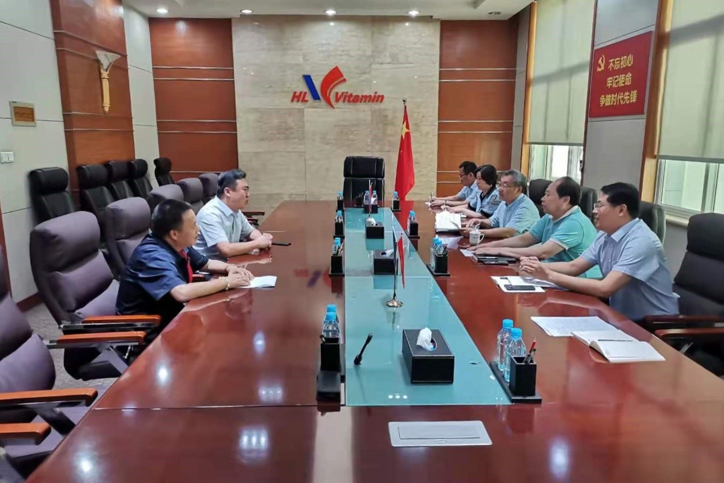 市能源集團汪德剛帶隊赴魯維制藥集團調(diào)研(圖1)